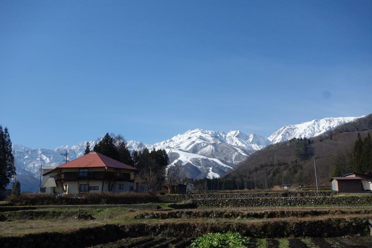 Community House Tyrolien Hotel Hakuba Exterior photo
